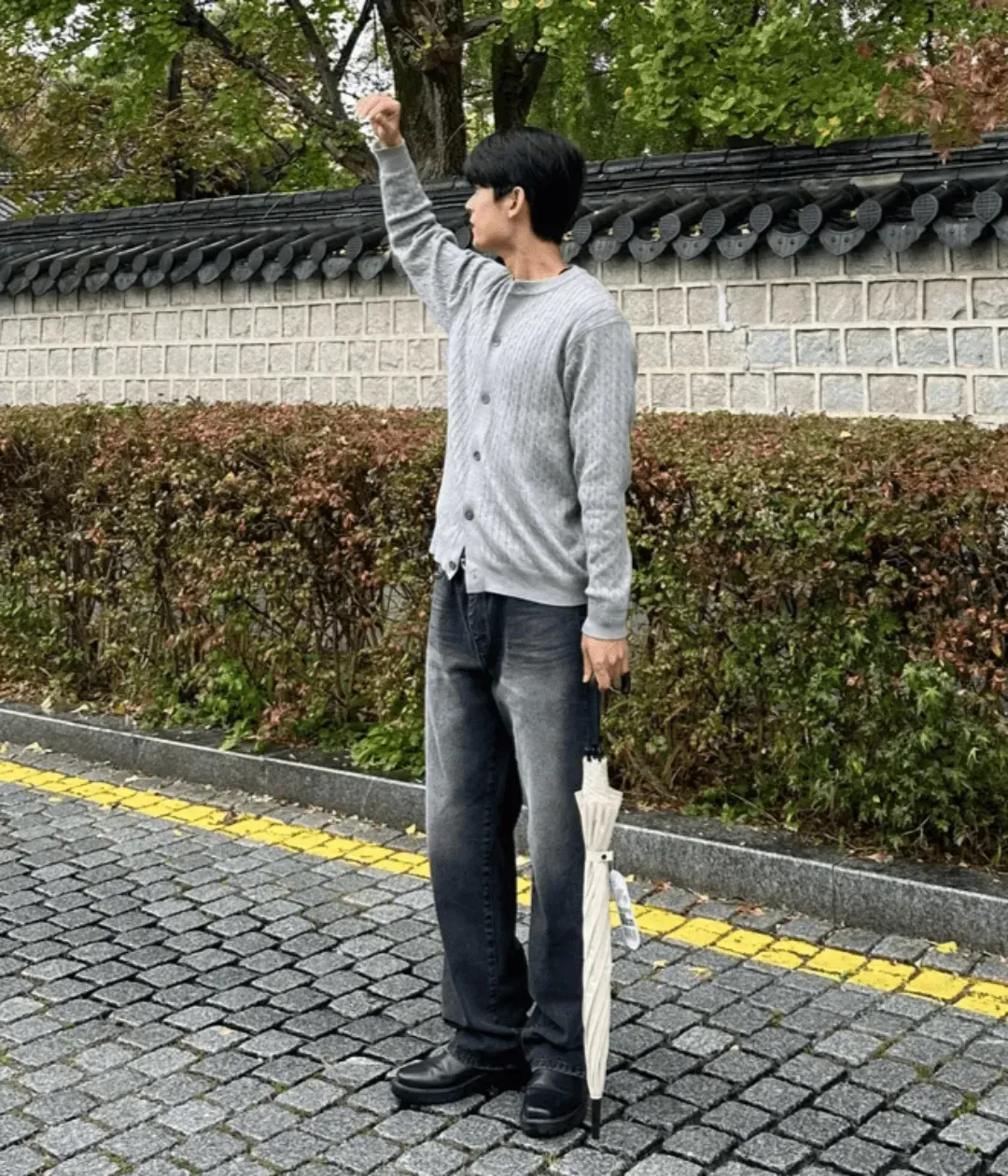 리플 골지 버튼 오버핏 브이넥 V넥 두꺼운 니트 가디건 | 룩핀